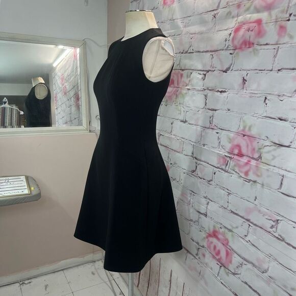 Kate spade black sleeveless rear gold zipper A-line dress size 2 - Picture 4 of 12